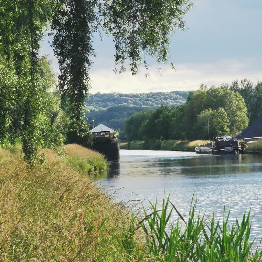 Bateau Entre Lille Et Paris Panzió Thourotte Kültér fotó